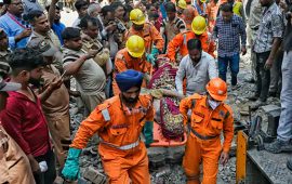 दिल्लीमा चारतले भवन भत्किँदा ज्यान गुमाउनेको संख्या ६ पुग्यो