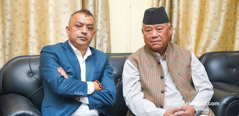 संवैधानिक परिषद्‌मा आफ्ना मान्छे ल्याउन प्रधानमन्त्रीले जालझेल गर्नुभयो : गगन थापा