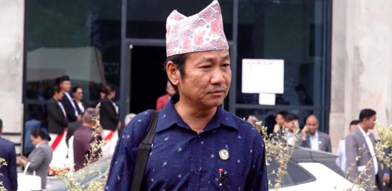 सरकारलाई सदनप्रति जवाफदेही बनाउन निलम्बन हुन तयार छौं : हर्क साम्पाङ
