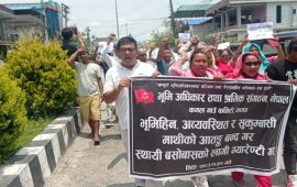 निर्वाचनको दुई महिनामै झापा-५ सरकारविरुद्ध प्रदर्शन
