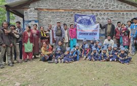 हुम्लाको बानादेव विद्यालयका विद्यार्थीले पाए नयाँ झोला र शैक्षिक सामग्री