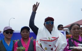 ३२ पटक सगरमाथा चढेर काठमाडौं फर्किए कामिरिता, भन्छन्– विदेशीलाई नेपाल चिनाउने मेरो उद्देश्य
