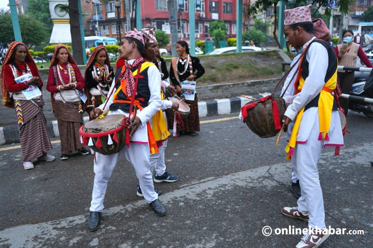कर्णालीको संस्कृति देखाउन १ महिनादेखि काठमाडौंमा, बालेनले भेट दिएनन् (तस्वीर/भिडियो)
