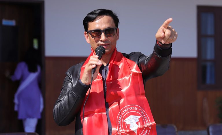 बोर्ड अध्यक्ष बन्न लागेको भन्ने चर्चाको खण्डन गर्दै खगेन्द्र : कला छाडेर अन्त जादिँन
