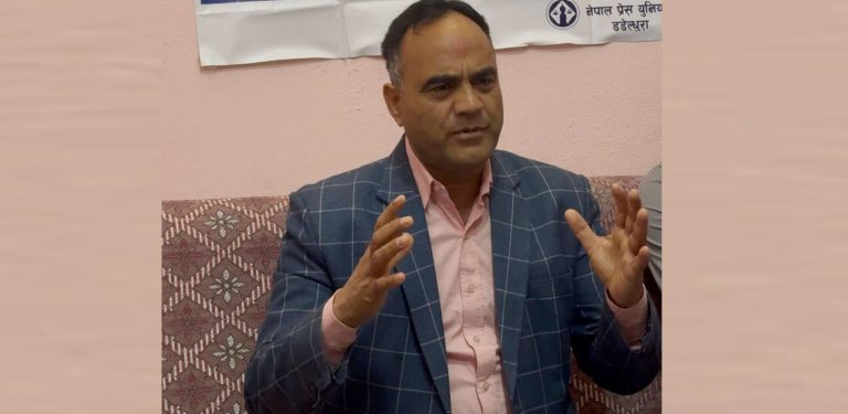 जनता तर्साएर घर भत्काउनु अमानवीय कार्य हो : नैनसिंह महर
