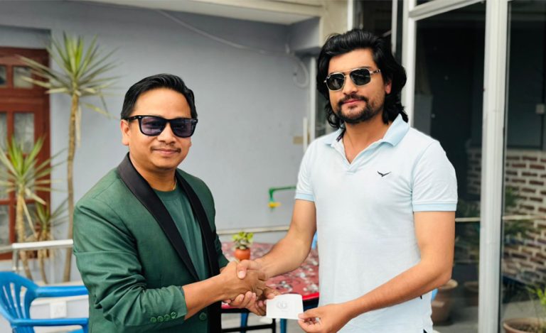 महेश त्रिपाठीले साइन गरे ‘मन बिनाको धन २’