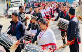 तम्घास बजारमा गुञ्जियो नेवारी मौलिक बाजाको धुन