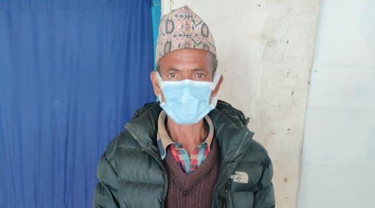 हुम्लामा भरूवा बन्दुकसहित वडा सदस्य पक्राउ