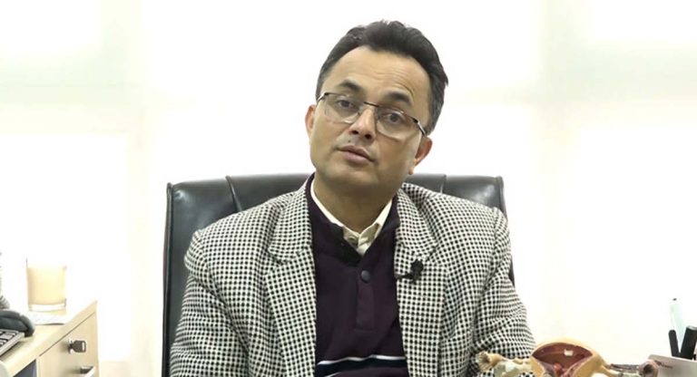 सिभिल अस्पतालका निर्देशक डा. रेग्मी दिए राजीनामा, डा.शर्मालाई जिम्मेवारी