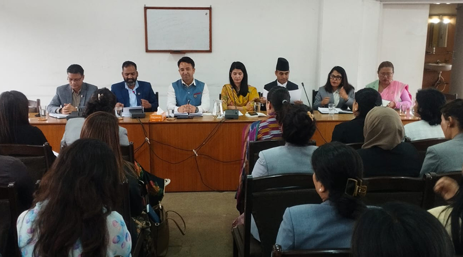 पर्यटन र सञ्चारमन्त्रीसँग रास्वपाका सांसदहरूको छलफल सुरु