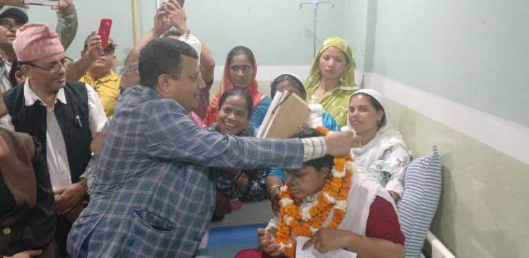 सरकारसँग ५ बुँदे सहमतिपछि रुबी खानले तोडिन अनसन
