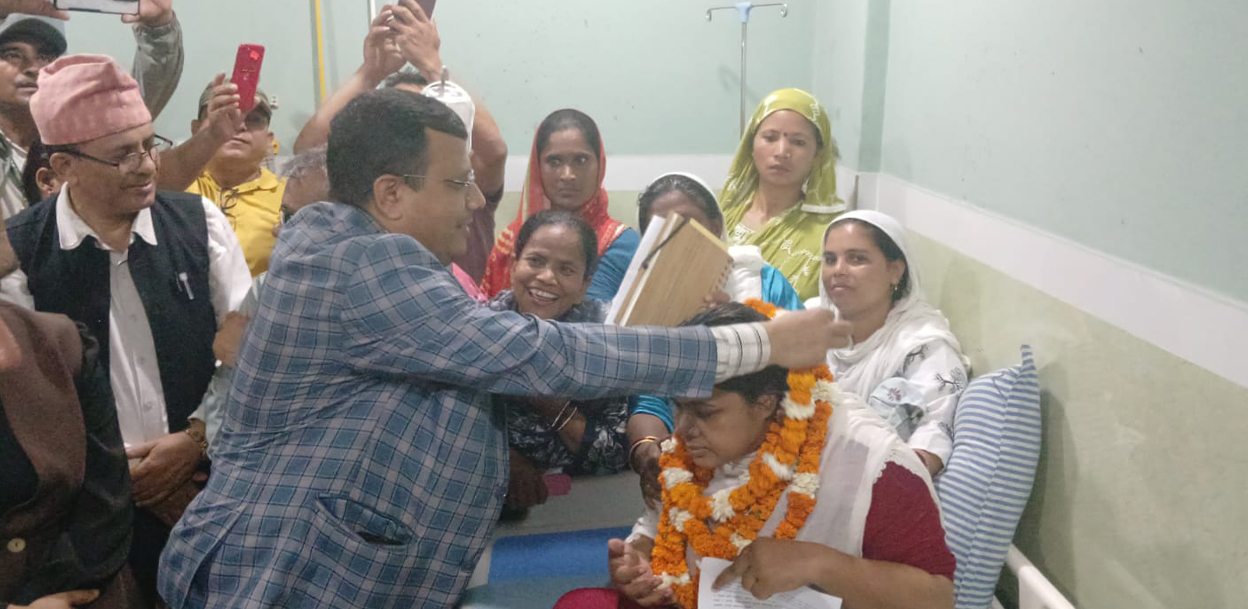 सरकारसँग ५ बुँदे सहमतिपछि रुबी खानले तोडिन अनसन