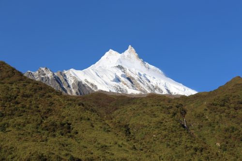 मनास्लु हिमाल आरोहणको ७० वर्षमा साढे तीन हजार बढी पुगे चुचुरोमा