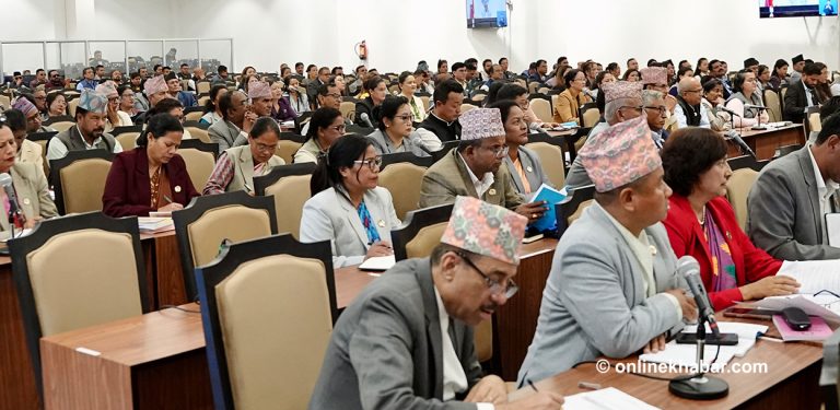 राति ९ :४० मा बस्दै संसद्को तेस्रो बैठक