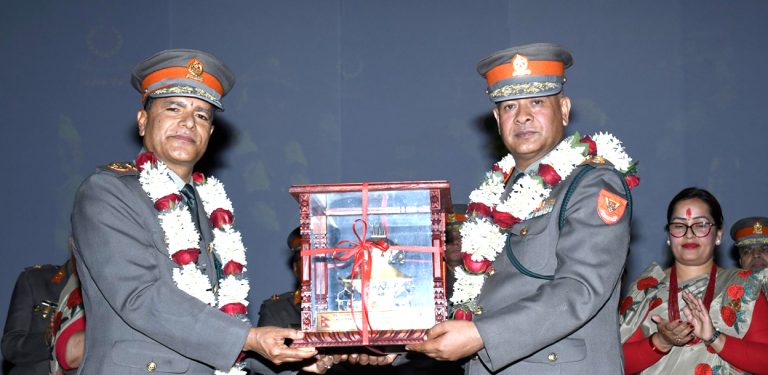 राजु अर्यालको बिदाइ, नारायणदत्त पौडेलले सम्हाले सशस्त्र प्रहरीको नेतृत्व