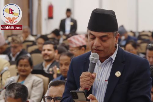 सांसदलाई किसानको फोन : विकास बरु ढिला होस्, बाँदरबाट अन्नबाली जोगाइदिनुपर्‍यो