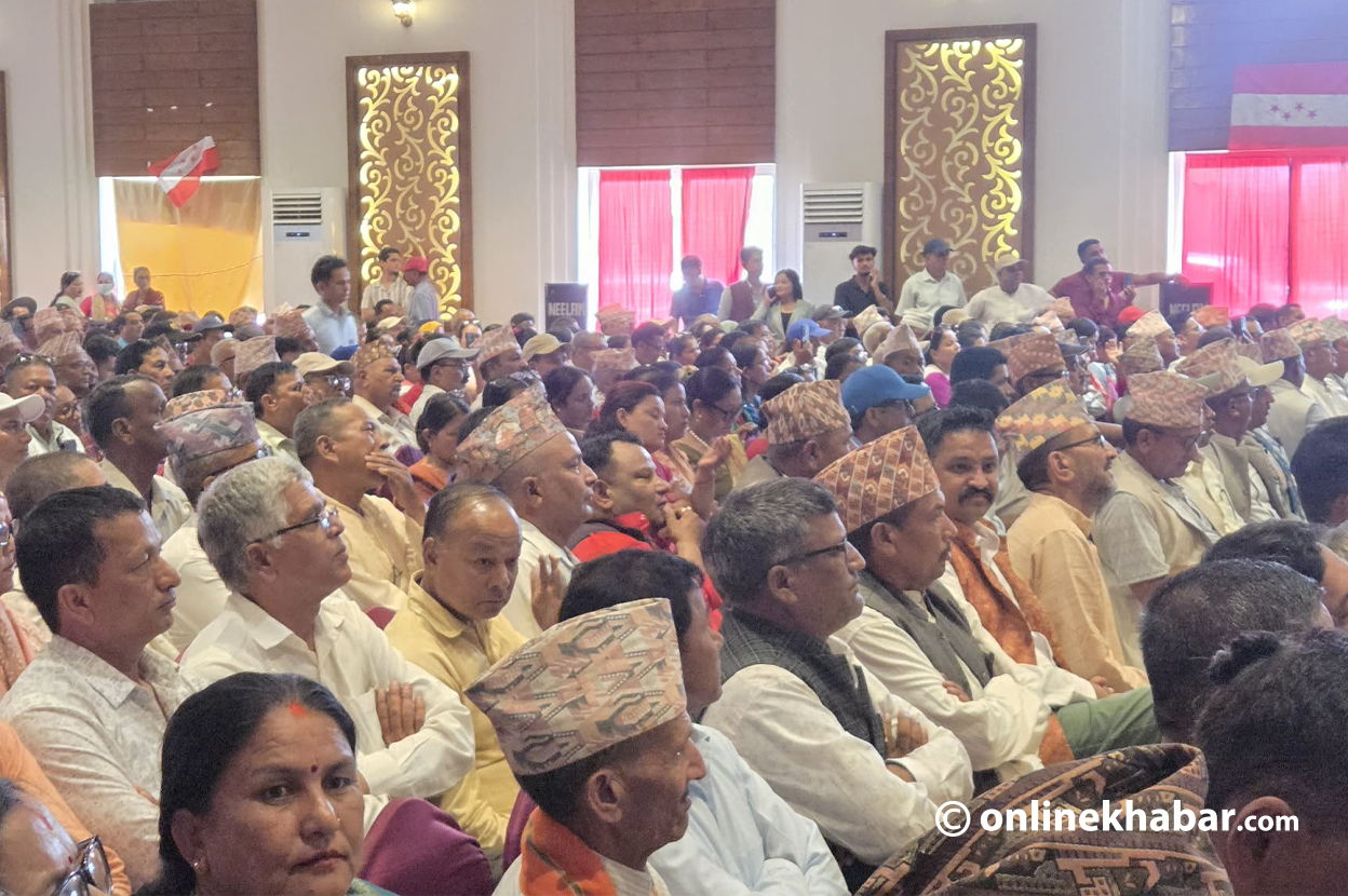 धनगढीमा देउवा पक्षीय भेला : थापाका कारण पार्टी कमजोर, महाधिवेशनको सुनिश्चितता खोजी