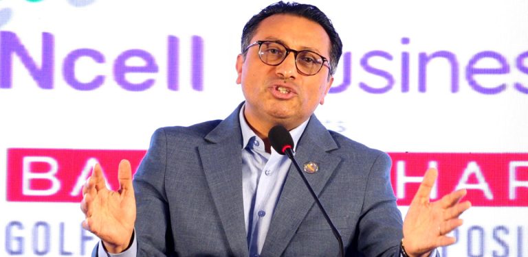 लुटतन्त्रका रिपोर्टहरू हेर्दा म सिरिङ्ग हुन्छु : अर्थमन्त्री वाग्ले