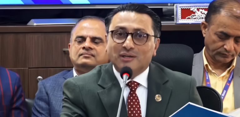 बजेटबारे अर्थमन्त्रीको पत्रकार सम्मेलन (लाइभ)