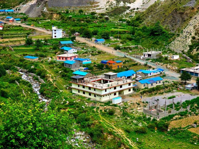 डोल्पामा जनप्रतिनिधिदेखि एमाले अध्यक्षसम्मले तिरेनन् डोजरको राजश्व