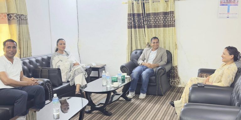 संसद्‌मा प्रधानमन्त्रीले जवाफ दिनुपर्ने विपक्षीको बटमलाइन