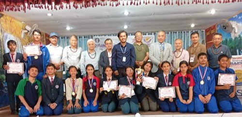 आयोजक विद्यालय सहित मार्भलेस, मनकामना र कश्यपलाई अन्नपूर्ण चेस उपाधि