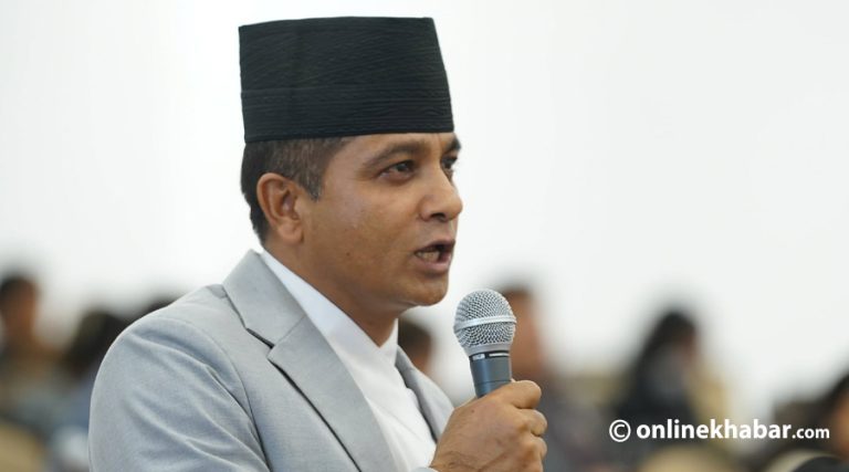 सभामुखको आसन अगाडिबाट मन्त्रीहरू हिंडेपछि संसद्‌मा नियमापत्ति