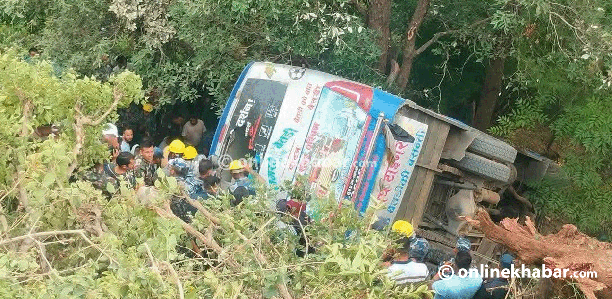 बैतडीमा बस दुर्घटना