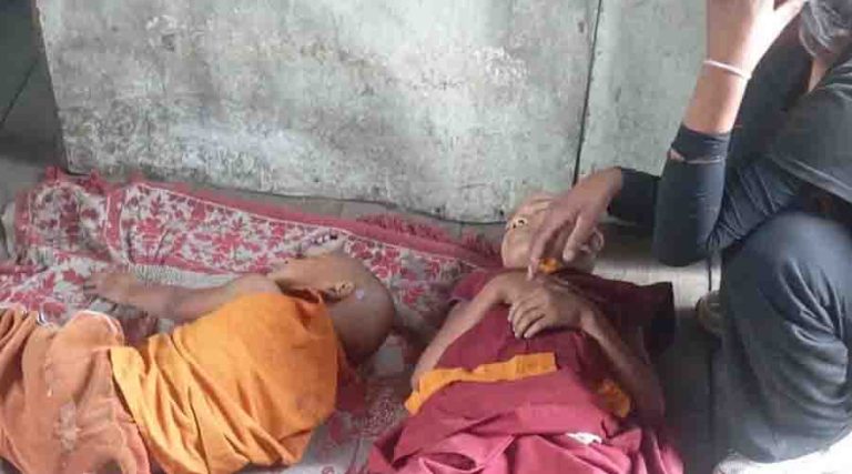 गोरखामा जंगली फल खाँदा गुम्बाका बालबालिका बिरामी