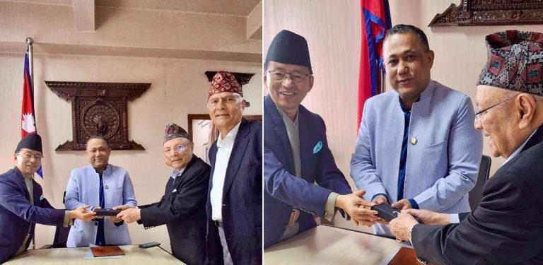 ईपीजीका नेपाल संयोजक थापाले परराष्ट्रलाई बुझाए कागजातहरूको चाबी