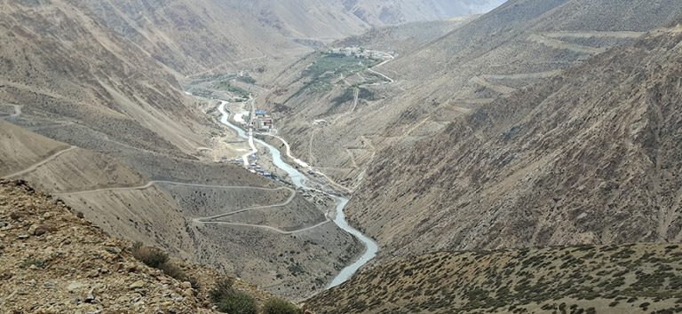 ताक्लाकोटमा तीन तला निर्माणाधीन घरबाट खसेर एक जना नेपाली घाइते