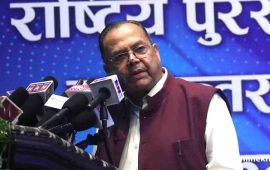 ‘संविधान संशोधन’ बाँदरको हातमा नरिवल बन्न दिनु हुँदैन : झलनाथ खनाल