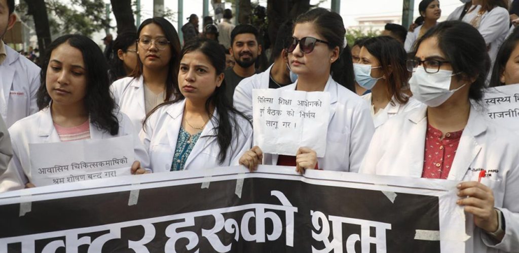 वीरका आवासीय चिकित्सकलाई २४ घन्टे ड्युटी सकेपछि छुट्टी