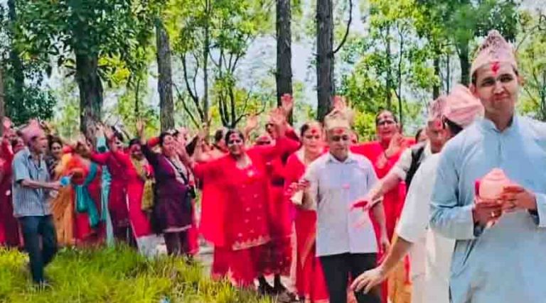 काभ्रेमा किसानहरूले महादेवको पूजा गरेर मागे पानी