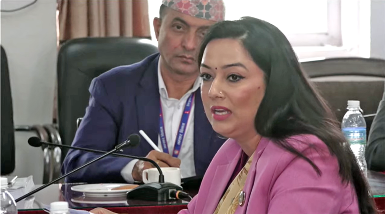 खुस्बु ओलीको जिकिर– आयातित सवारीमा २० प्रतिशतसम्म राजश्व हिनामिना, राज्यलाई ५ अर्ब बढी घाटा