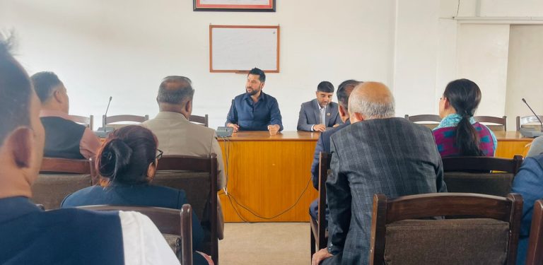 रविलाई ब्रिफिङ– तपेश्वर यादव मधेशमा सानो ‘उपेन्द्र’ बन्न खोजे