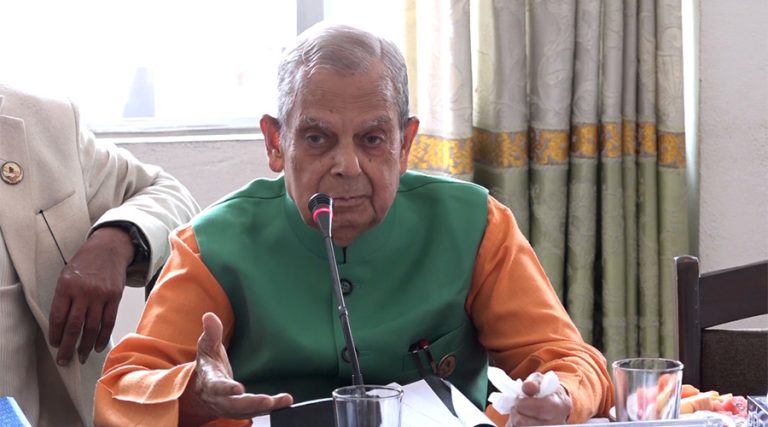 सरकारले मुलुकको स्वतन्त्रतामाथि असर पार्ने गतिविधि गरिरहेको छ : महन्थ ठाकुर