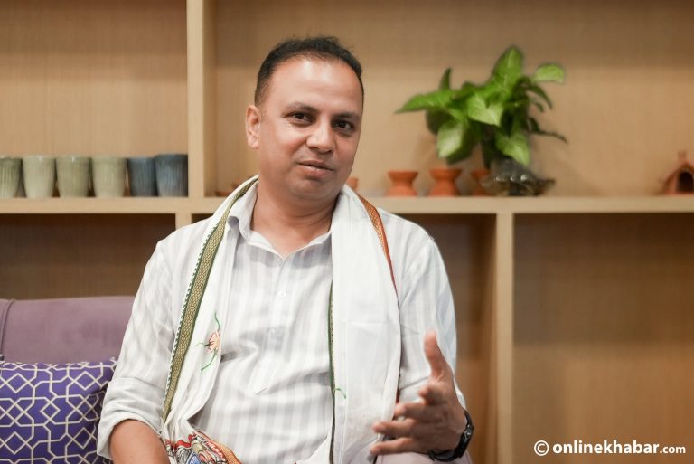 गृह प्रशासनप्रति आइरहेका प्रश्न गम्भीर छन् : मनिष झा