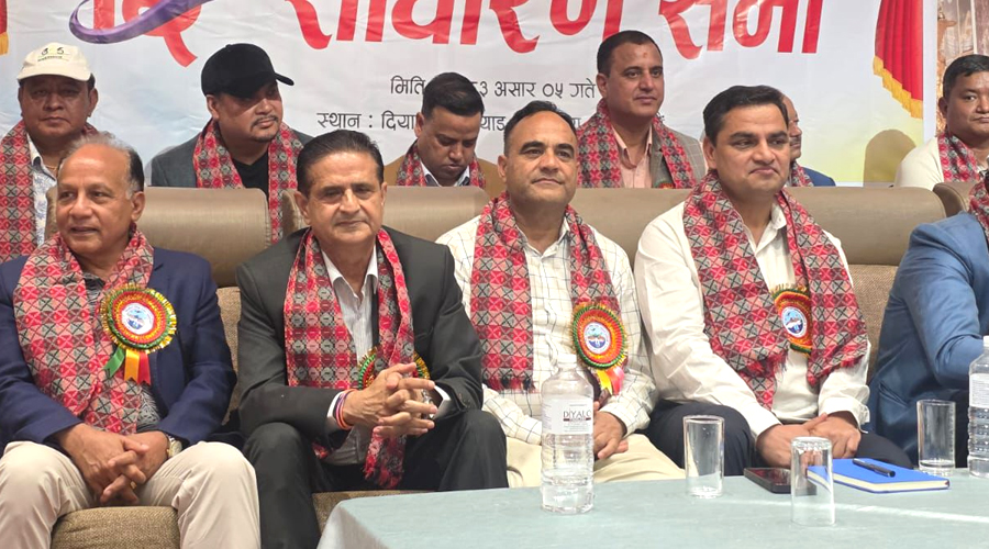 सरकार कानुनी राज्यको उपहास गर्दैछ, सबै पक्ष सजग रहौं : नैनसिंह महर