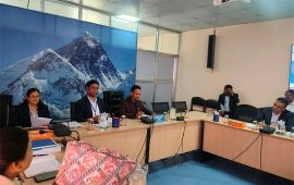 धनीले निजी चढ्छन, सार्वजनिक सवारी प्रयोग गर्नेलाई सास्ती छ : आशिष गजुरेल