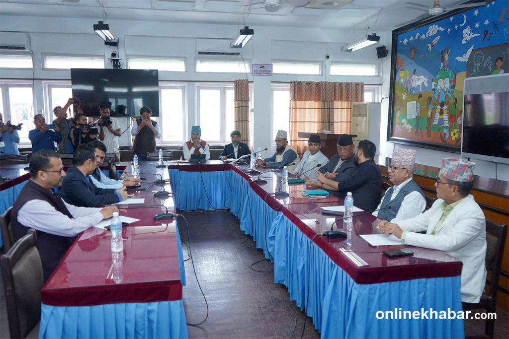सिंहदरबारमा सर्वदलीय बैठक जारी