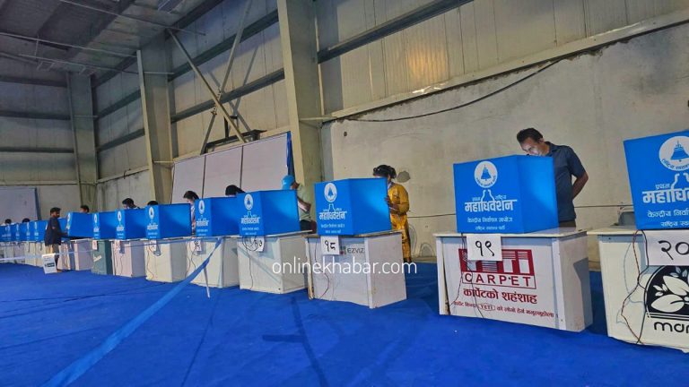 रास्वपा महाधिवेशनमा मतदान जारी, बिहान ८ बजेसम्म २१ सय भोट खस्यो