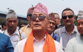 रास्वपा महाधिवेशनमा भाग लिन चितवन पुगे लिङ्देन