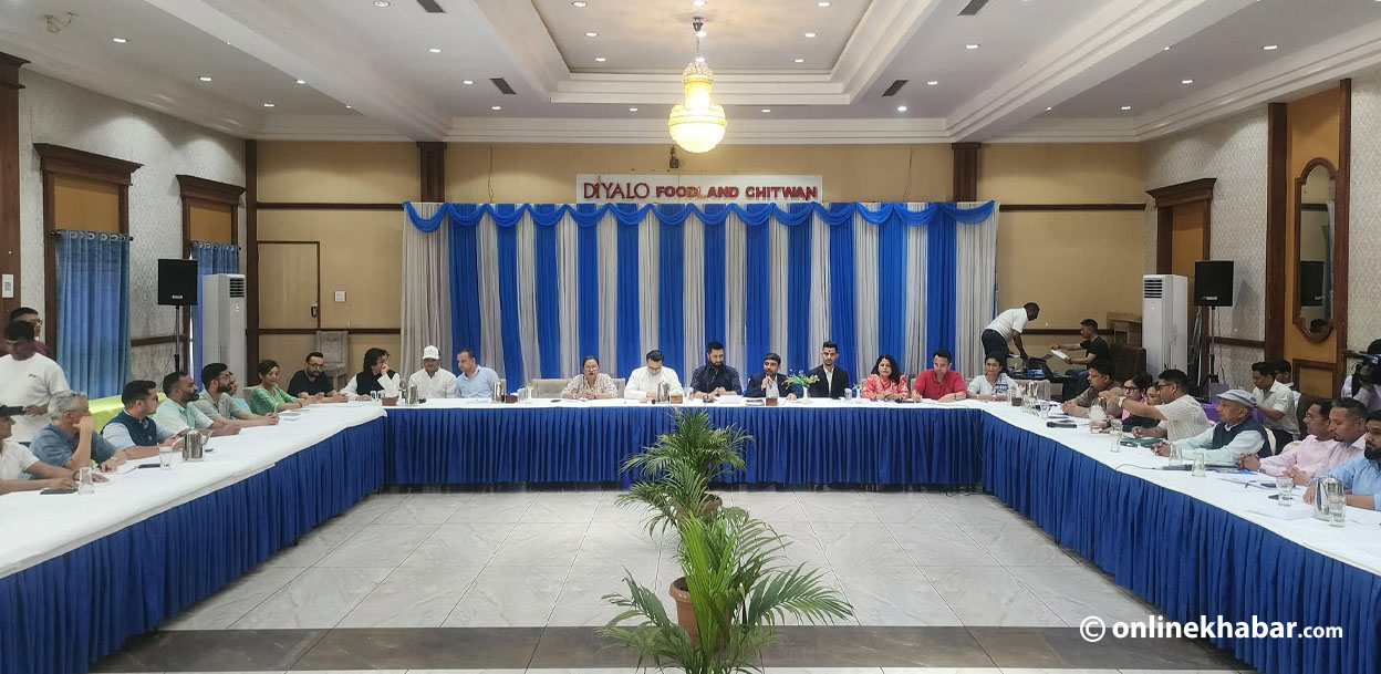 भरतपुरको दियालो फुडल्यान्डमा रास्वपा केन्द्रीय समितिको अन्तिम बैठक सुरु