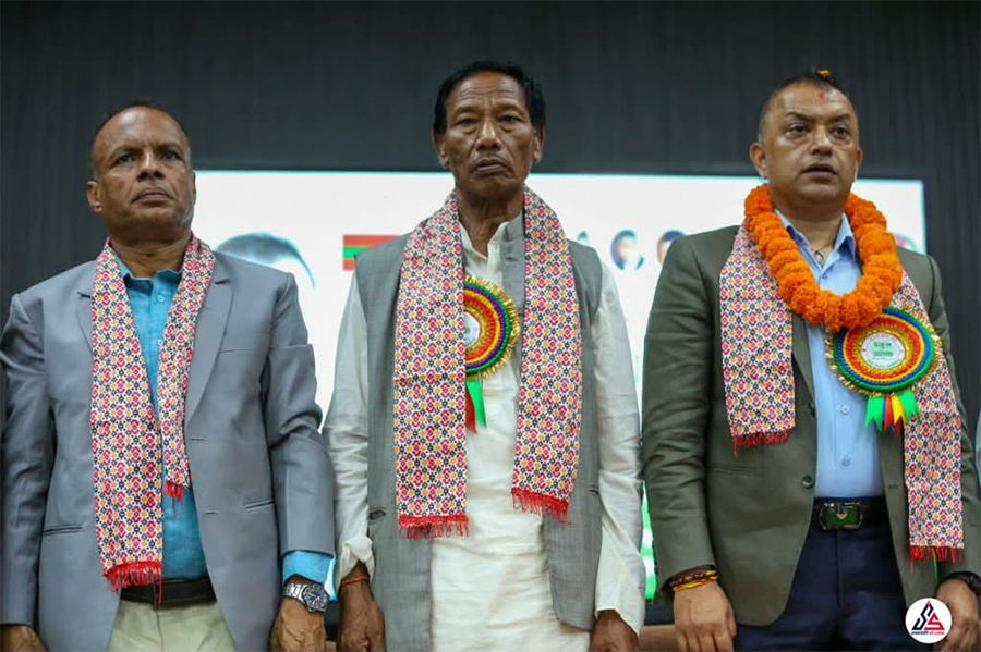 नेपाल थारु संघको अध्यक्षमा शिवनारायण