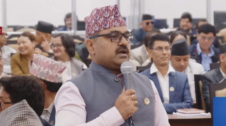 कांग्रेसले दोहोर्‍यायो प्रधानमन्त्रीले संसद्‌मा माफी माग्नुपर्ने अडान