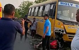 झापामा स्कुल बसको ठक्करबाट दुई जनाको मृत्यु