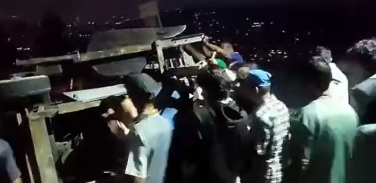 भक्तपुरमा मजदुर बोकेको ट्र्याक्टर दुर्घटना : २ को मृत्यु, ९ जना घाइते