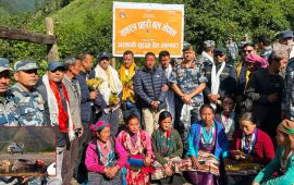सशस्त्र प्रहरीको बन्दोबस्तीका सामान हेलिकप्टरमार्फत लाम्पाटा पुर्‍याइयो