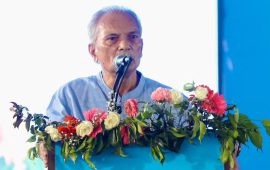 बाबुरामको प्रश्न– के ललिपप खाने मैले यो उमेरमा ?